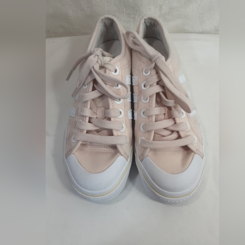 Adidas Sneakers
